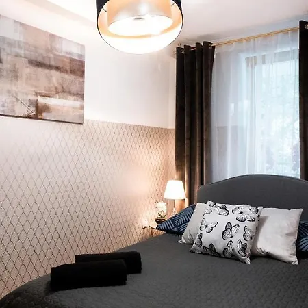 Clicktheflat Constitution Square Apartment *