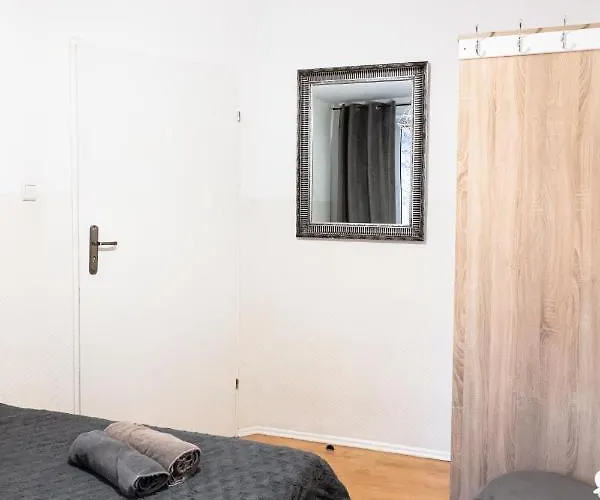 Clicktheflat Constitution Square Varsovie